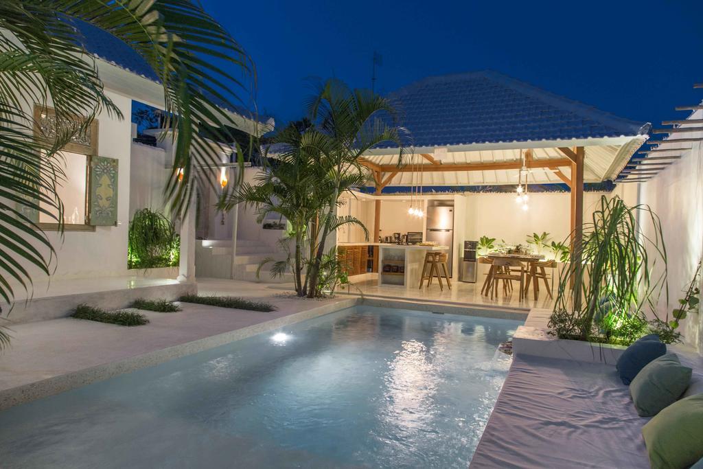 Villa Azcoyen - 3Br Villa In Canggu Exterior photo