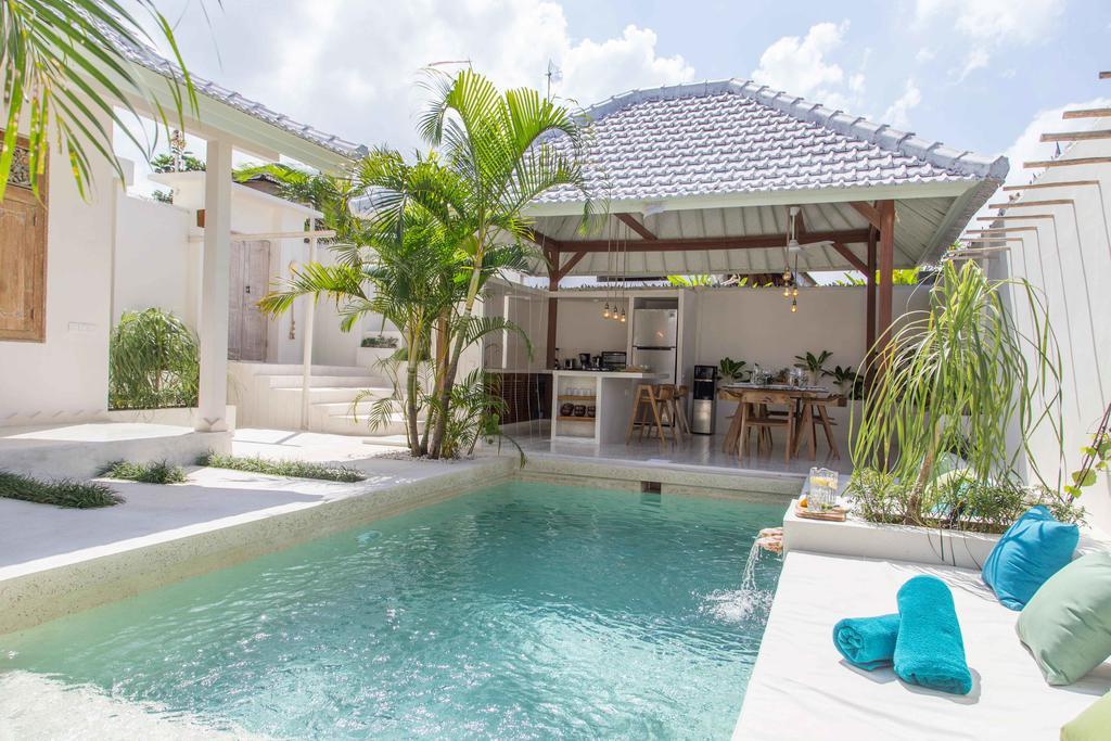 Villa Azcoyen - 3Br Villa In Canggu Exterior photo